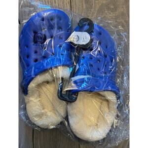 P&W Kids Size 12 Fuzzy Clogs (Blue)